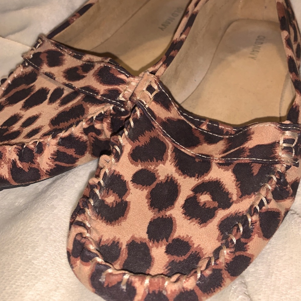 Leopard print loafers
